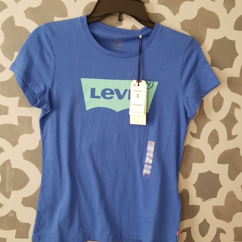 Levi's tee shirt